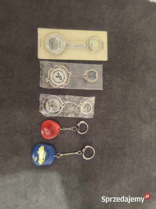 Sprzedam proporczyki breloki fiat 126p 125p wielkopolskie Dębogóra