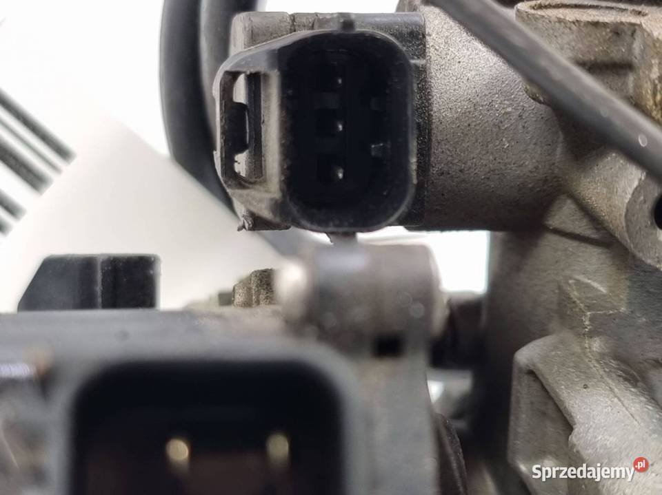 PRZEPUSTNICA SUZUKI GSR 600 Lipno