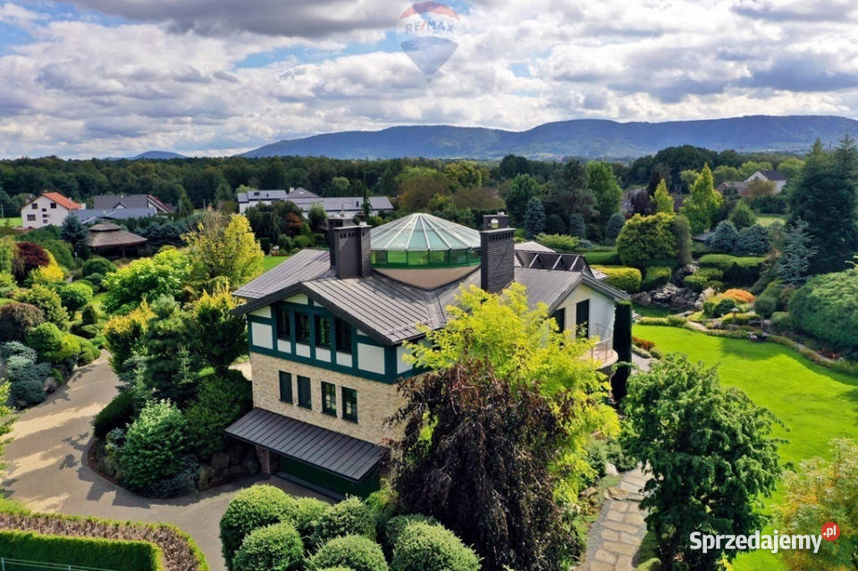 Ponadczasowa rezydencja koło BielskaBiałej 12000m2 Janowice