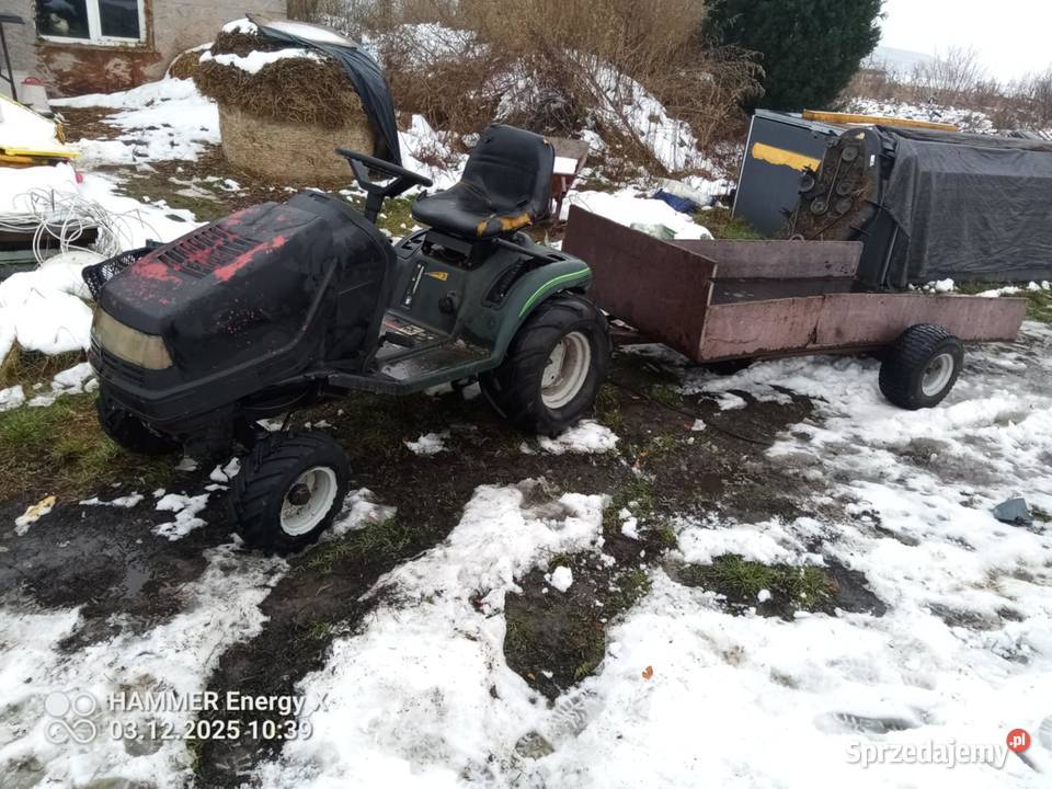 Traktorek ogrodniczy Dubielno