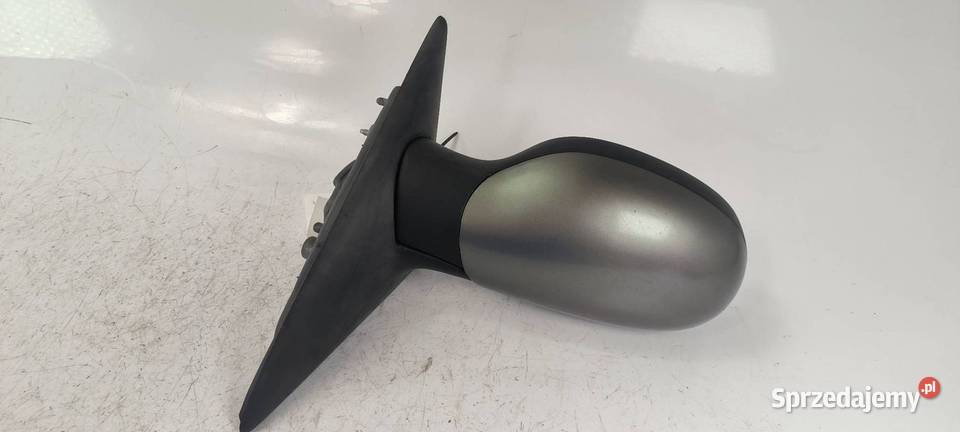 LUSTERKO LEWE RENAULT LAGUNA Lipno