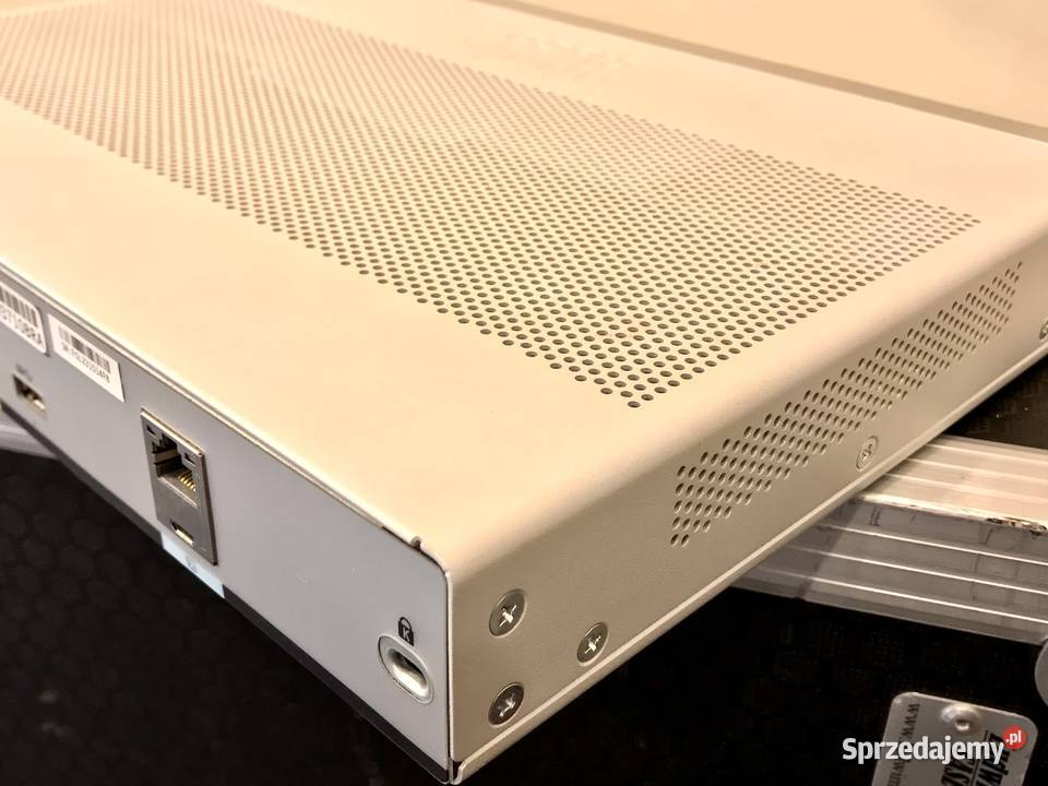 CISCO C11118PW ISR 1100 Series Router 8portowy