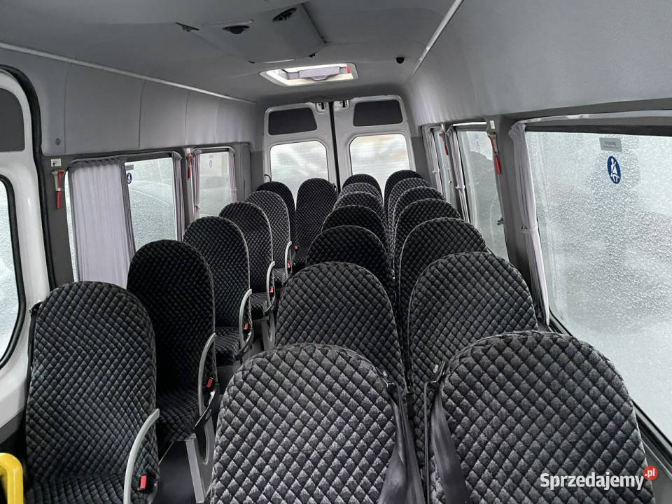 Volkswagen Crafter Autobus 23 osoby Klima Nawi Rok produkcji 2015 Syców sprzedam