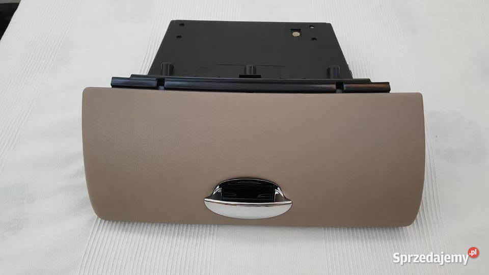 GLOVE BOX SANDSTONE BEIGE SCHOWEK PASAŻERA BEŻ Wyposażenie wnętrza wielkopolskie