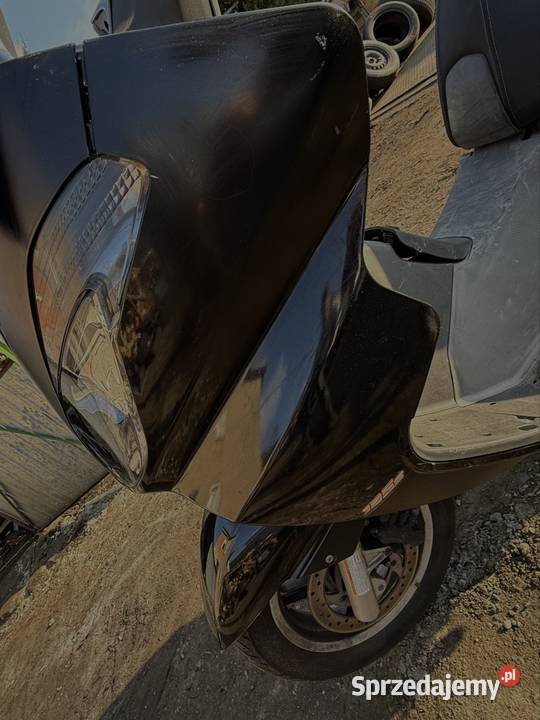 Bok Boczek Owiewka lewa Aprilia Atlantic 1252013 wielkopolskie Ostrów Wielkopolski