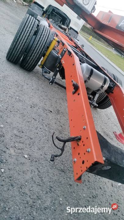 Iveco 100e18 auto laweta pomoc drogowa specjalny diesel sprzedam