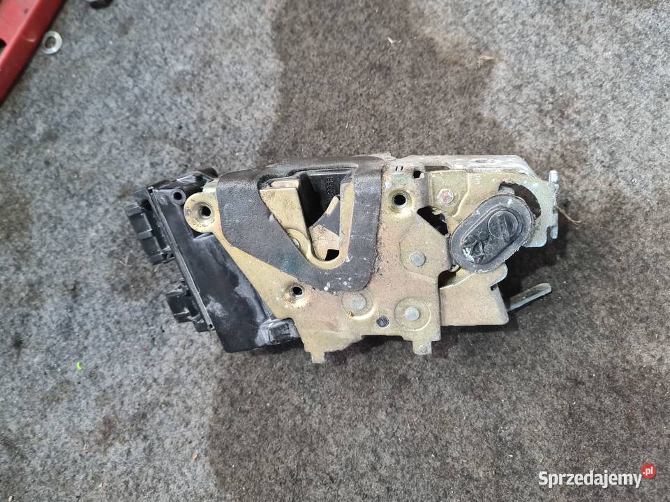 Citroen XM Y4 Y3 zamek drzwi tył prawy Karoseria Słupca