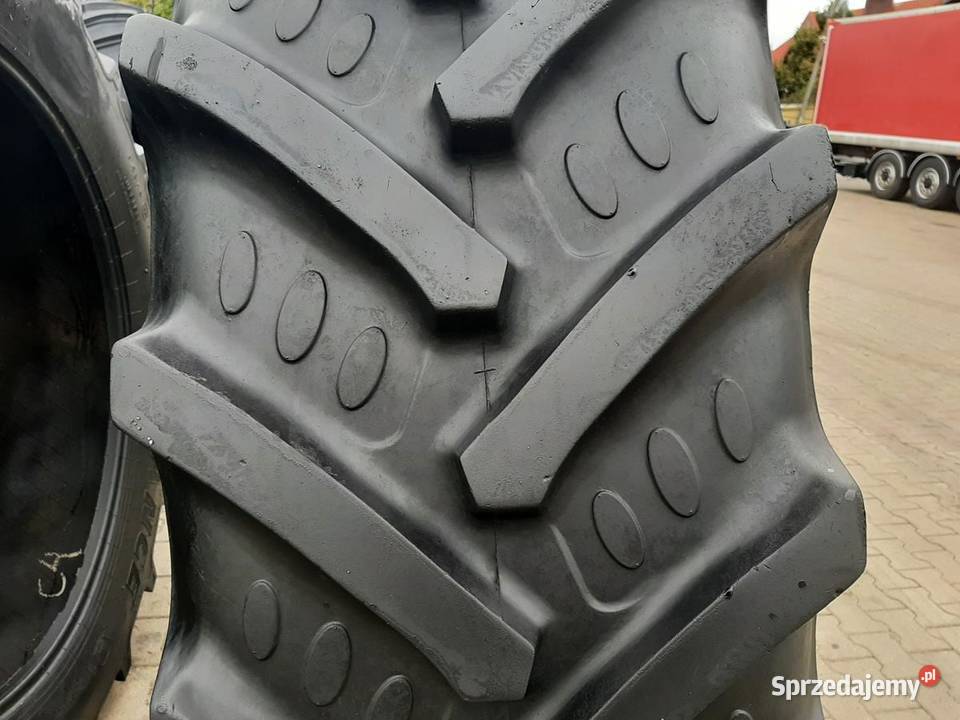 Opona używana rolnicza 52085R46 208R46 BKT AGRI podlaskie Zaścianki