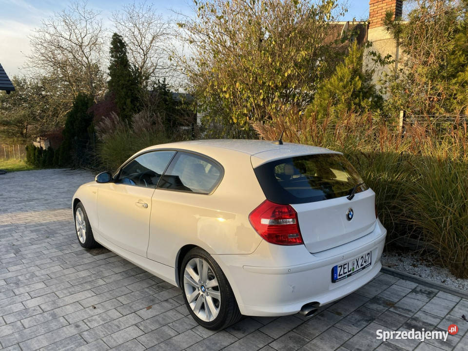 BMW 120 zadbana oryginalny przebieg bezwypadkowa czujnik parkowania