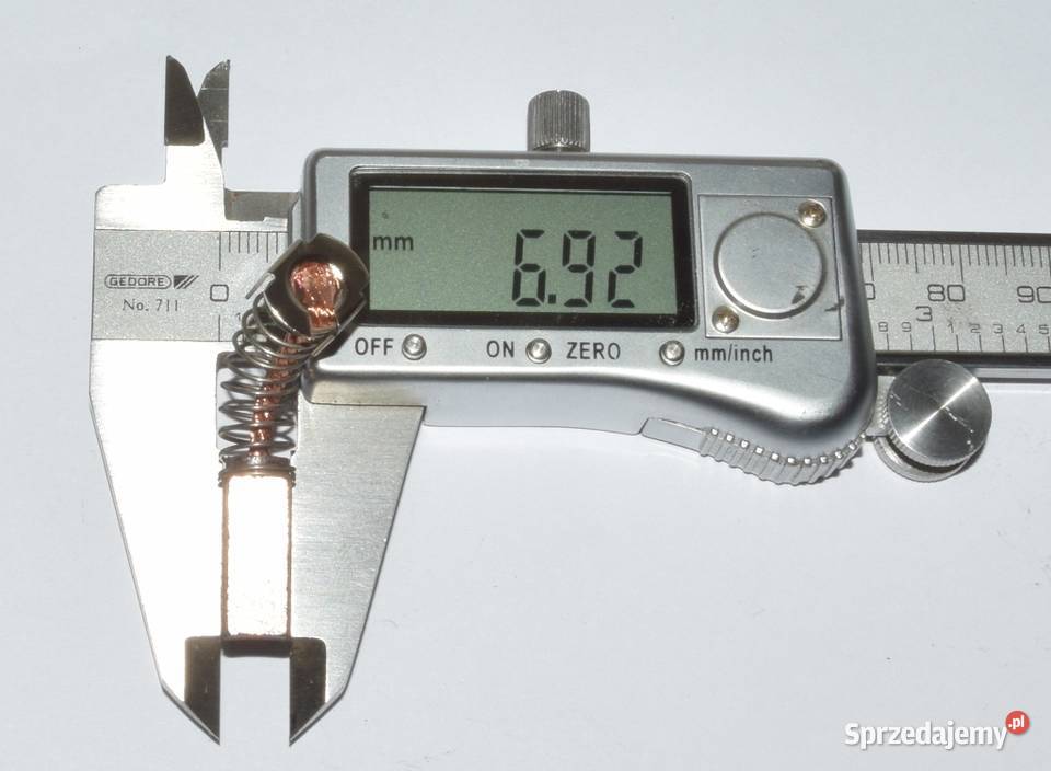 Szczotka do silnika 24V wymiar 7mm x 11mm x 16mm Pozostałe Góra