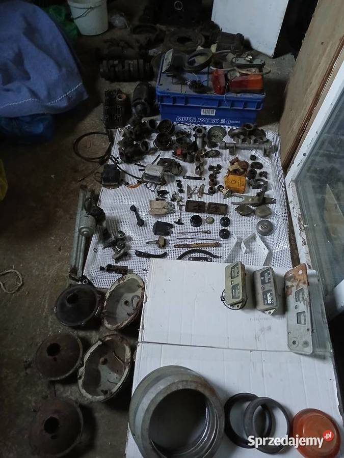 Syrena 105 105 L części osobowe Roztoki