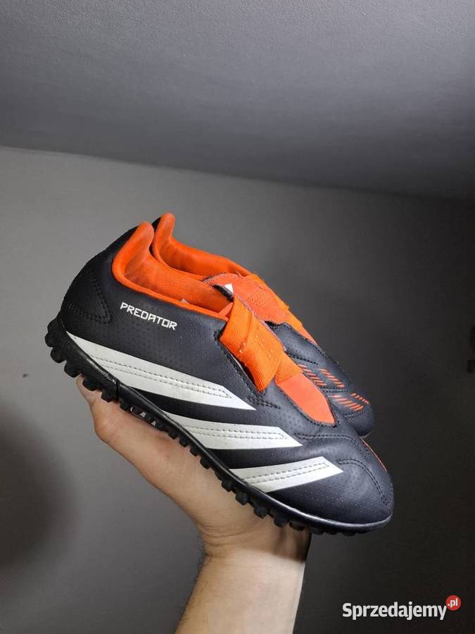 Buty 33 piłkarskie korki turfy adidas Predator Kraków