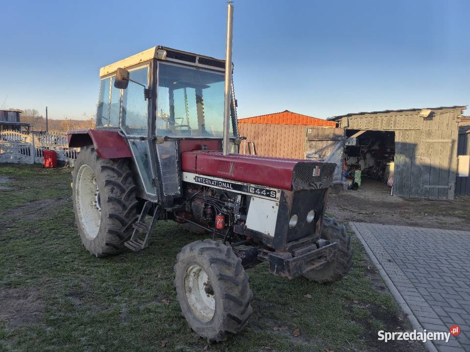 Ciągnik Case International 844 S Zarejestrowany Stara Kaźmierka sprzedam