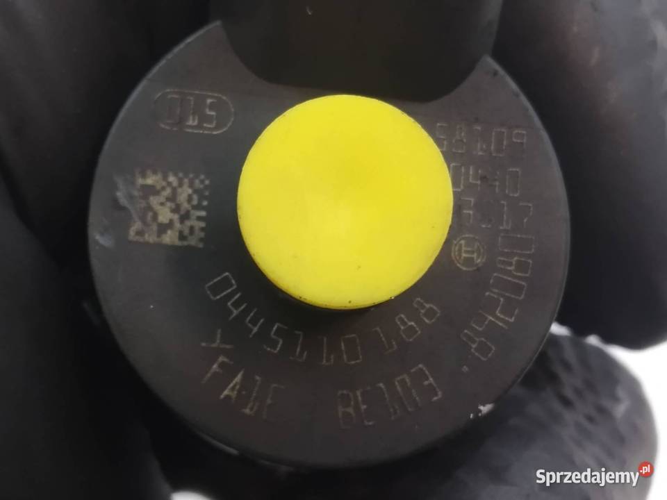 WTRYSKIWACZ 0445110188 16 TDCI Mazda 3 I osobowe świętokrzyskie