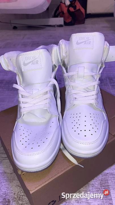 Nike AIR JORDAN 1 Retro HIGH Dior