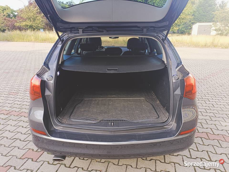 Sprzedam Opel Astra Sports Tourer Kombi Cosmo Racibórz