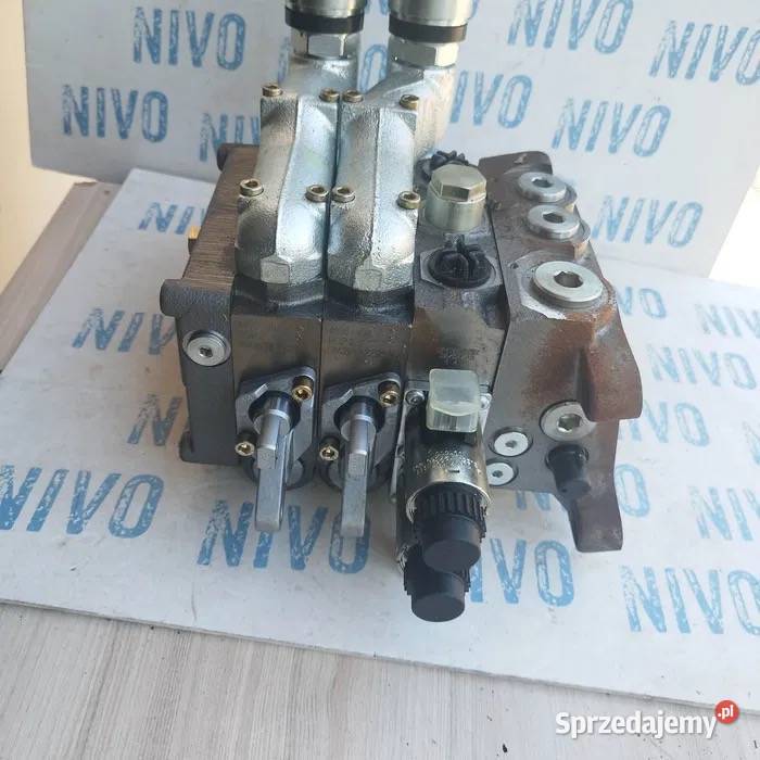 Zawor sterujacy hydrauliki 87546168 case farmall łódzkie Łowicz