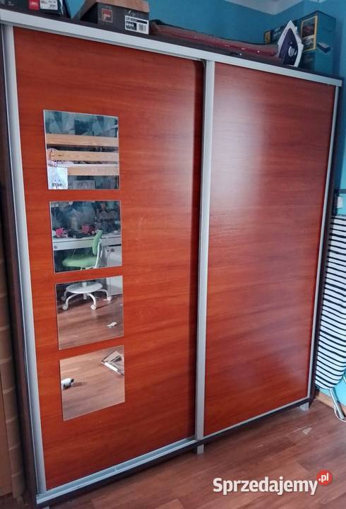 Duża szafa z drzwiami przesuwnymi i lustrem 210cm Poznań