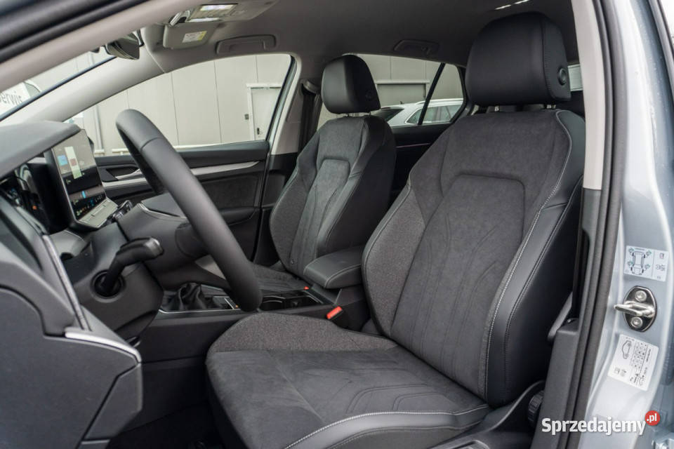 Volkswagen Golf Life Plus 15 TSI 116 Dostępny pełny VAT Golf sprzedam