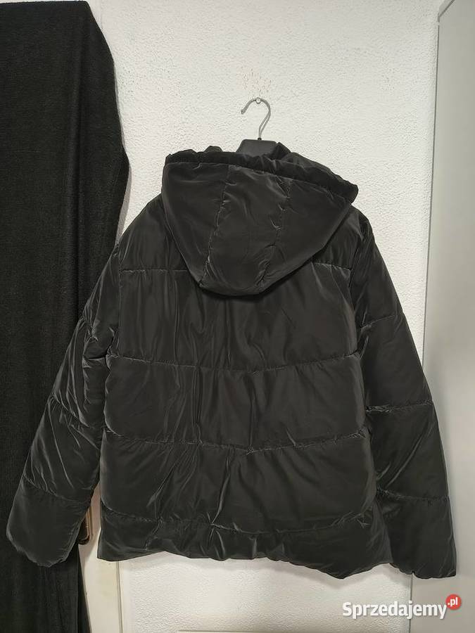 Sinsay kurtka z efektem połysku rXXL44 oversize czarny Zamość sprzedam