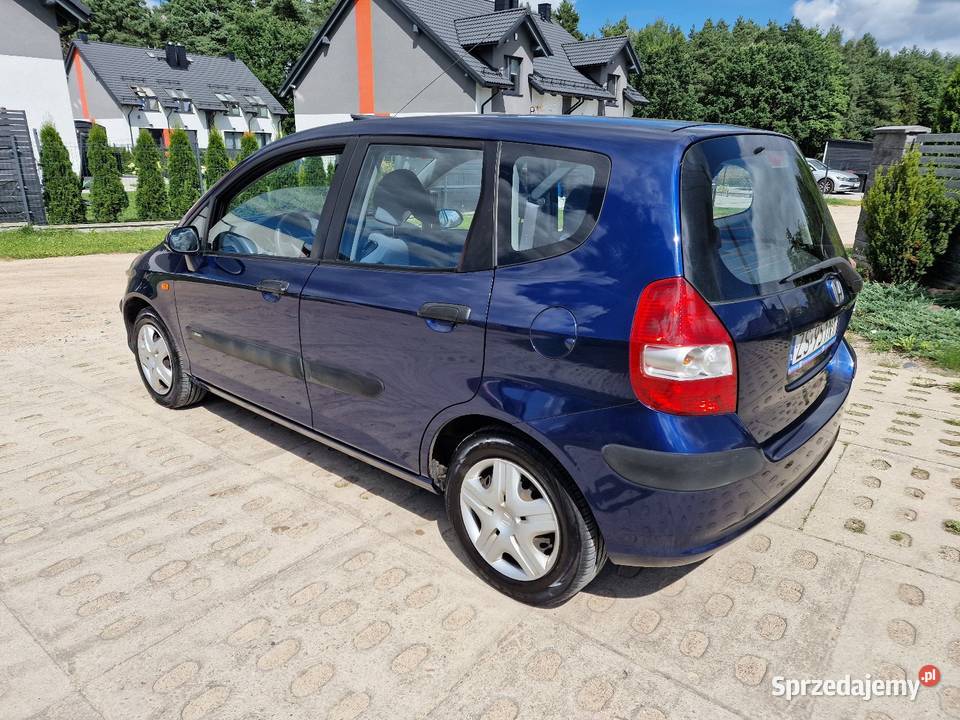 Honda Jazz 14 benz bezwypadkowabez korozji VAT marża Niestępowo sprzedam