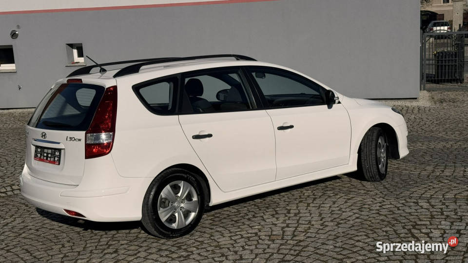 Hyundai i30 14 BENZ 110 Lift 2012 Przebieg Strzegom