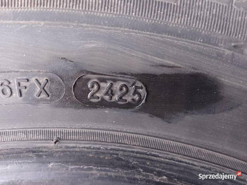 Opony zimowe Michelin 2353.6516cale
