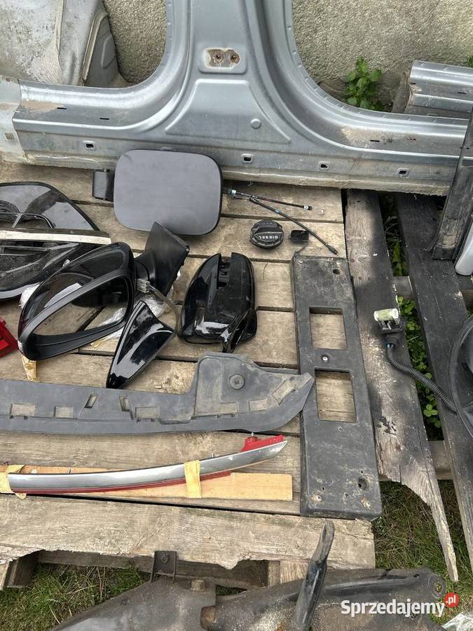 Pozostałości Kia sportage 4 słupki drzwi lewe Krotoszyn sprzedam