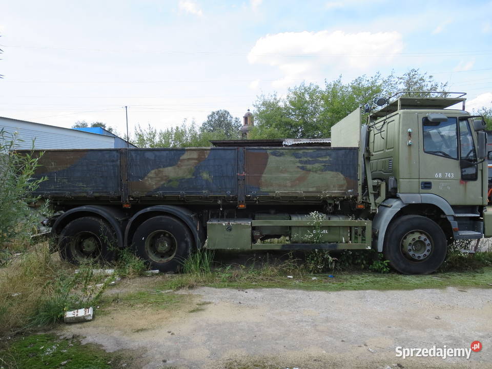 IVECO TRAKKER 6X4 WYWROTKA Z WOJSKA Wąchock