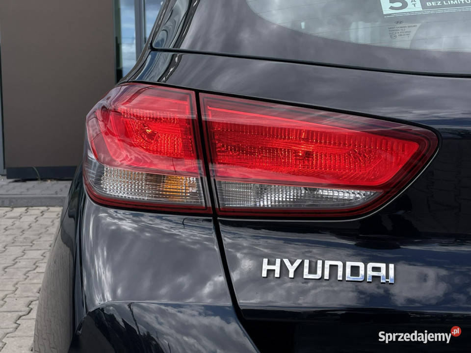 Hyundai i30 15 DPI 110 Classic Gwarancja Salon asystent pasa ruchu łódzkie Piotrków Trybunalski