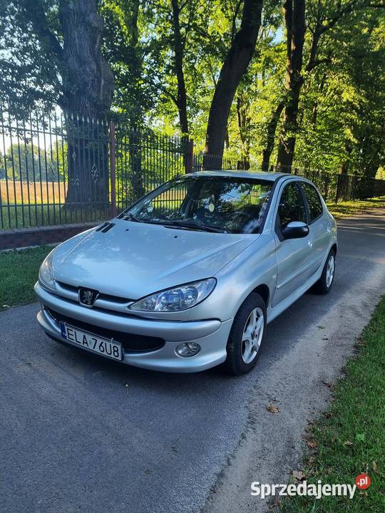 Peugeot 206 14 HDI 2007 srebrny nieuszkodzony Pruszków