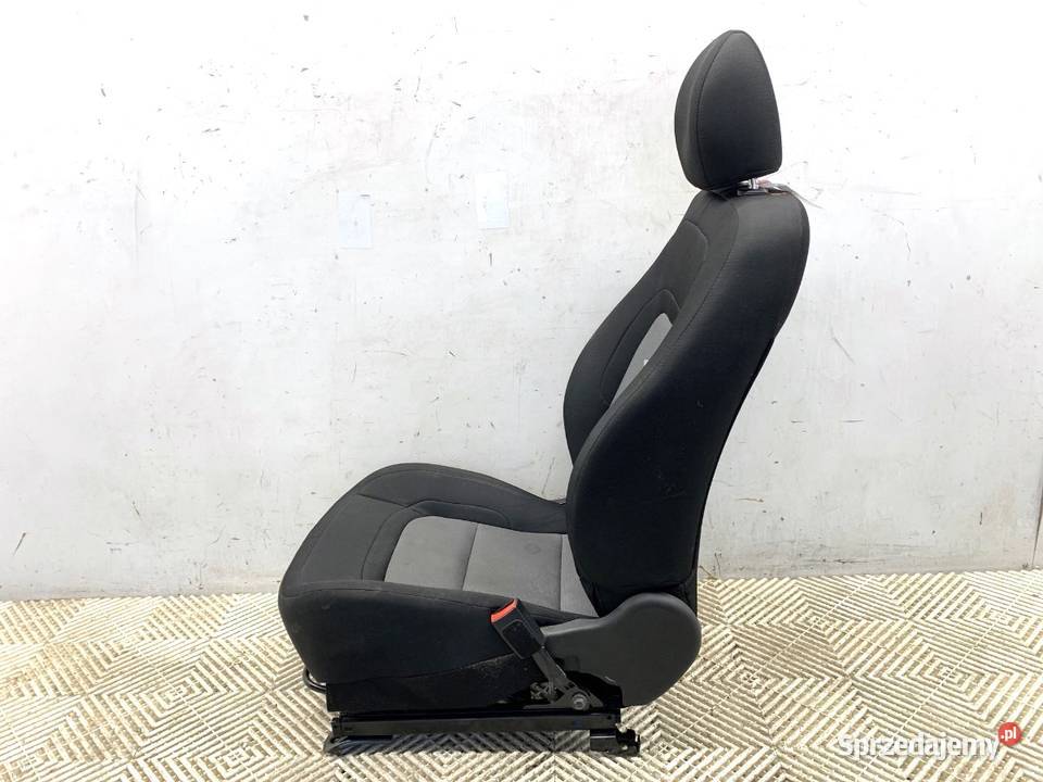 FOTEL PRAWY PRZÓD KIA CEED Hatchback 1318