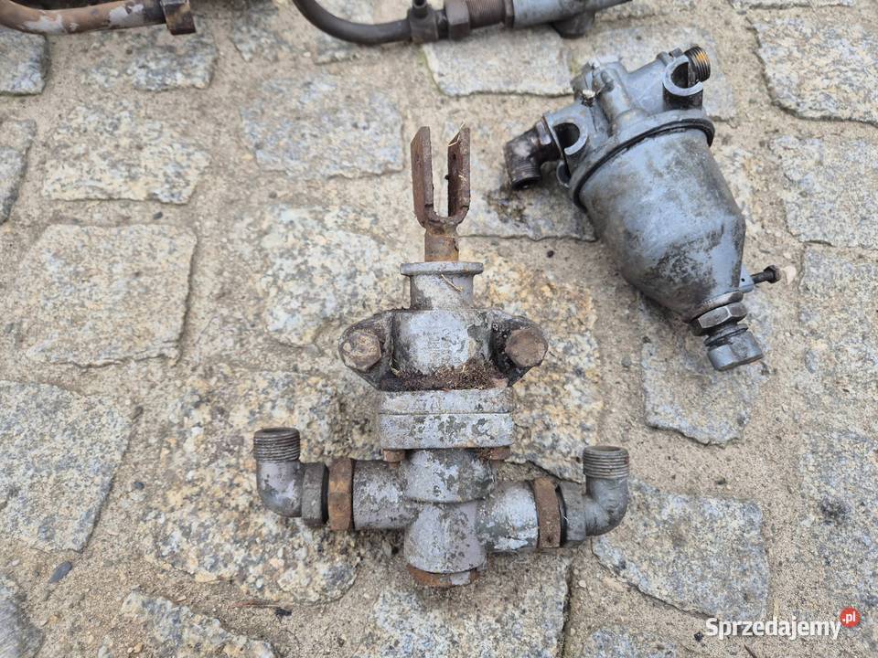 Pneumatyka C330 Ursus zbiornik zawór regulator Bucze