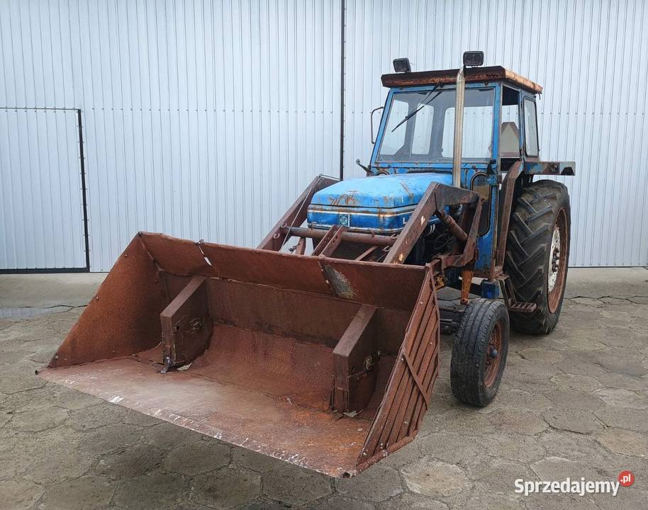 traktor Leyland 255 z ładowaczem czołowym Końskowola