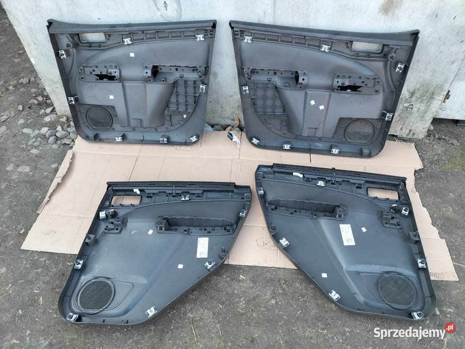 FORD FOCUS C MK1 BOCZEK BOCZKI DRZWI PANEL Kamień-Kolonia