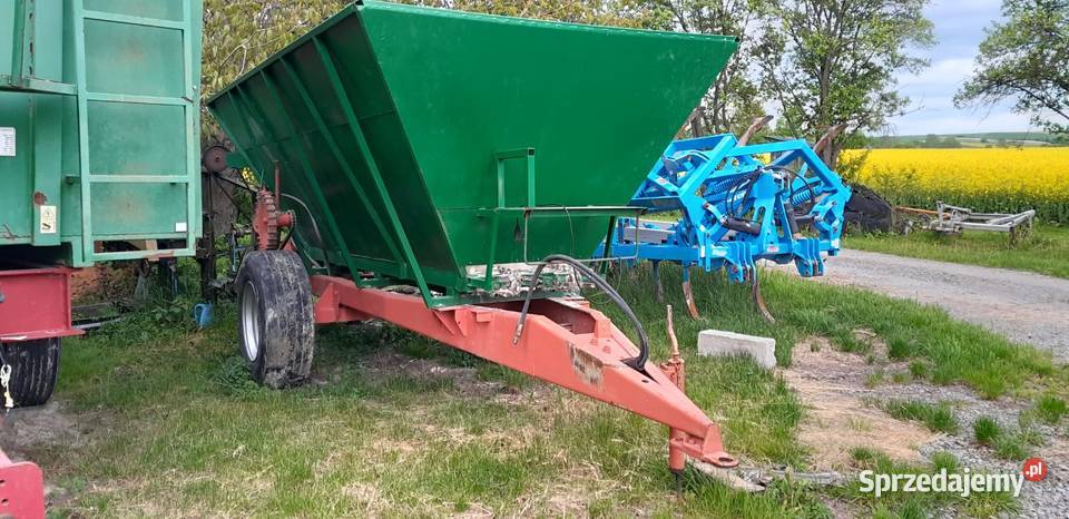 Rozsiewacz wapna RCW 5 Władysławin