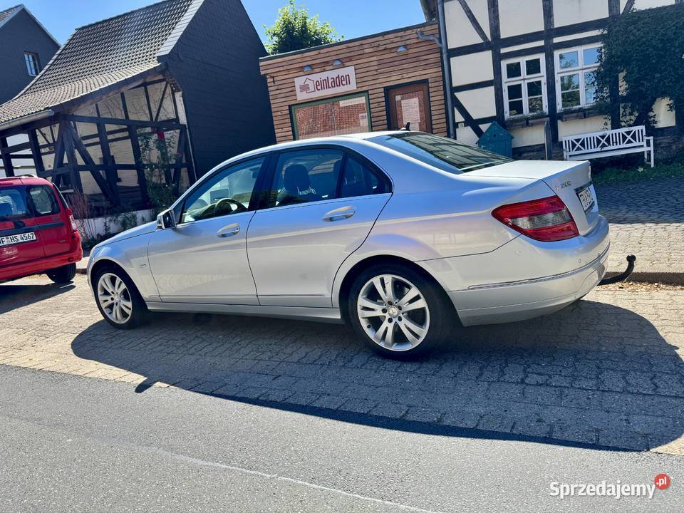 Mercedes Benz