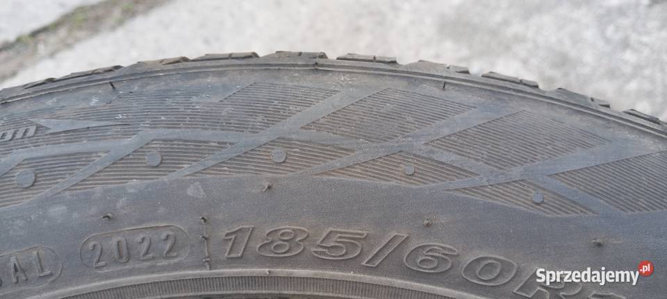 Koła opony zimowe 2022 rozmiar 18560R15 felgi pomorskie