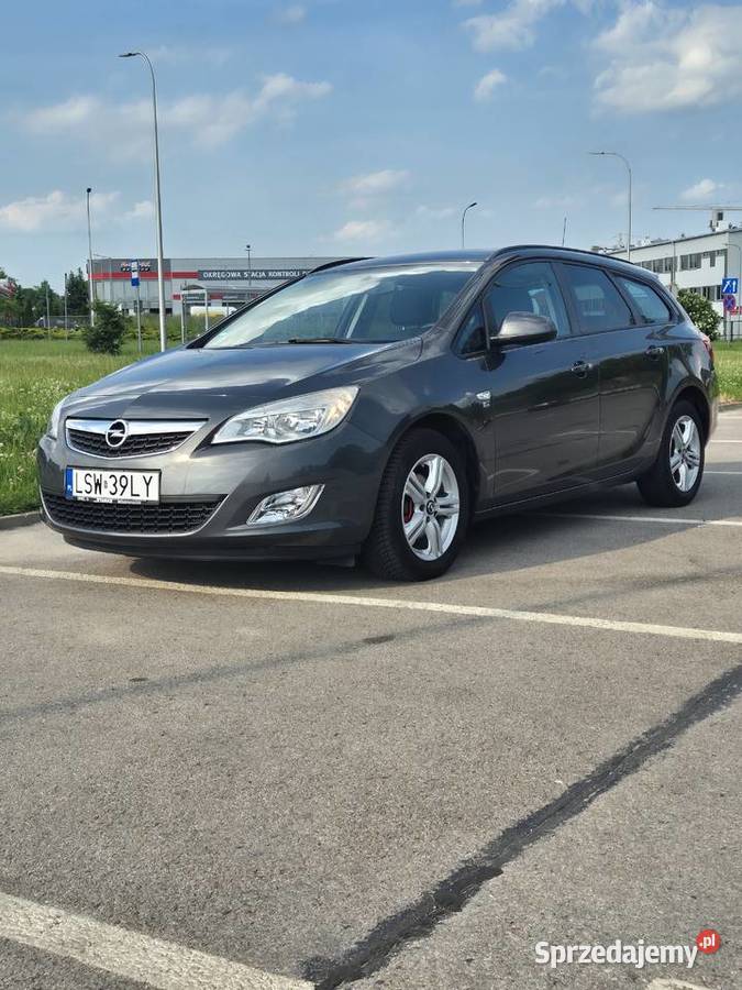 Opel Astra J 140 2012 benzyna gaz manualna Krępiec