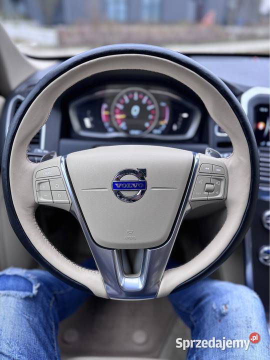 Volvo Xc60 20 306 niebieski 2015r jasne skóry szyberdach Warszawa sprzedam