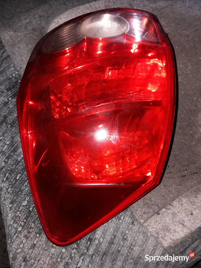 Lampa tył lewa Toyota Auris e15 dolnośląskie