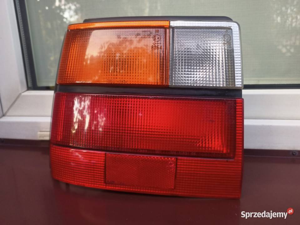 Nissan Micra K10 lampa tył tylna lewa oprawki Sieradz