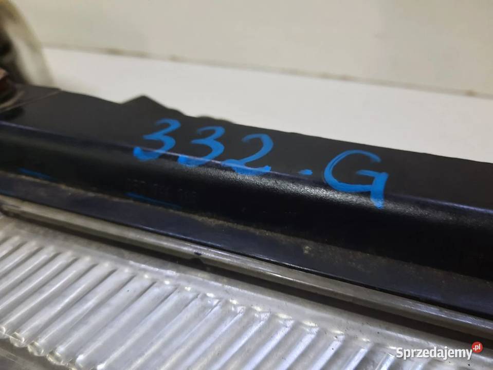 332G VW PASAT B5 LAMPA LEWA PRAWA PRZOD EUROPA osobowe Włoszczowa