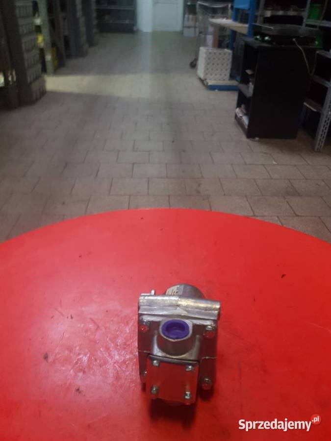 A2961000 Zawór hamulcowy MTZ PRONAR lubuskie Sulechów sprzedam