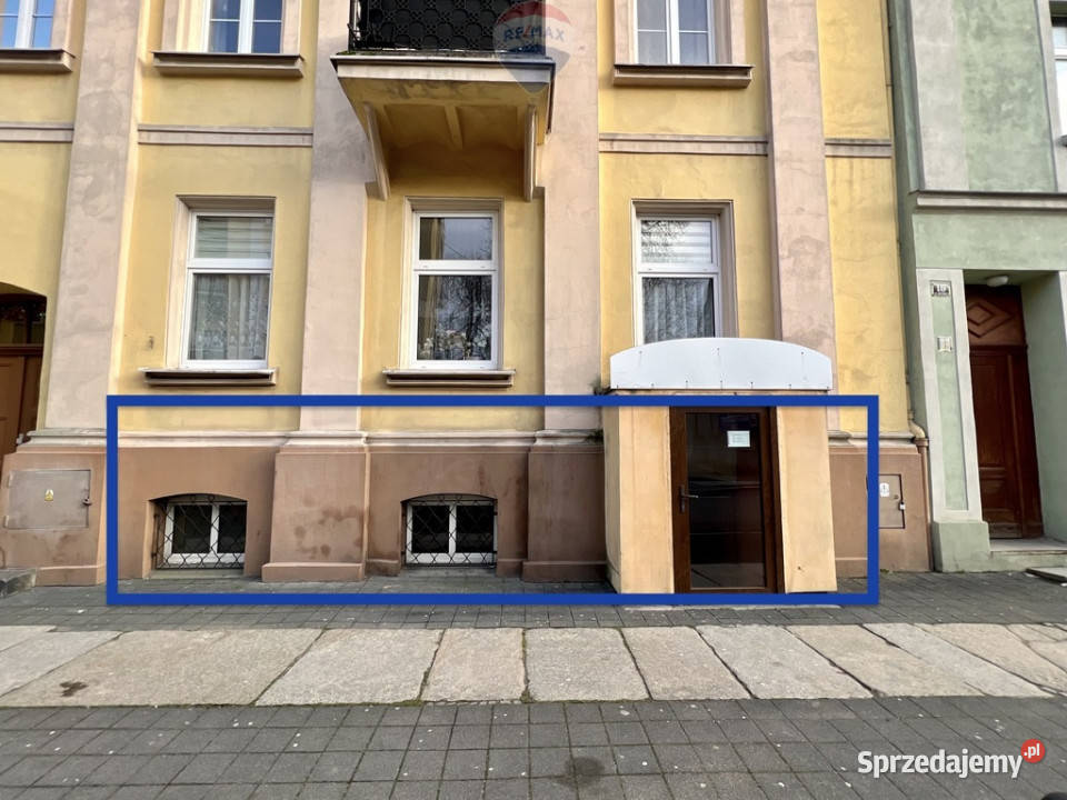 Lokal użytkowy w centrum wejście ulicyGniezno Sprzedaż
