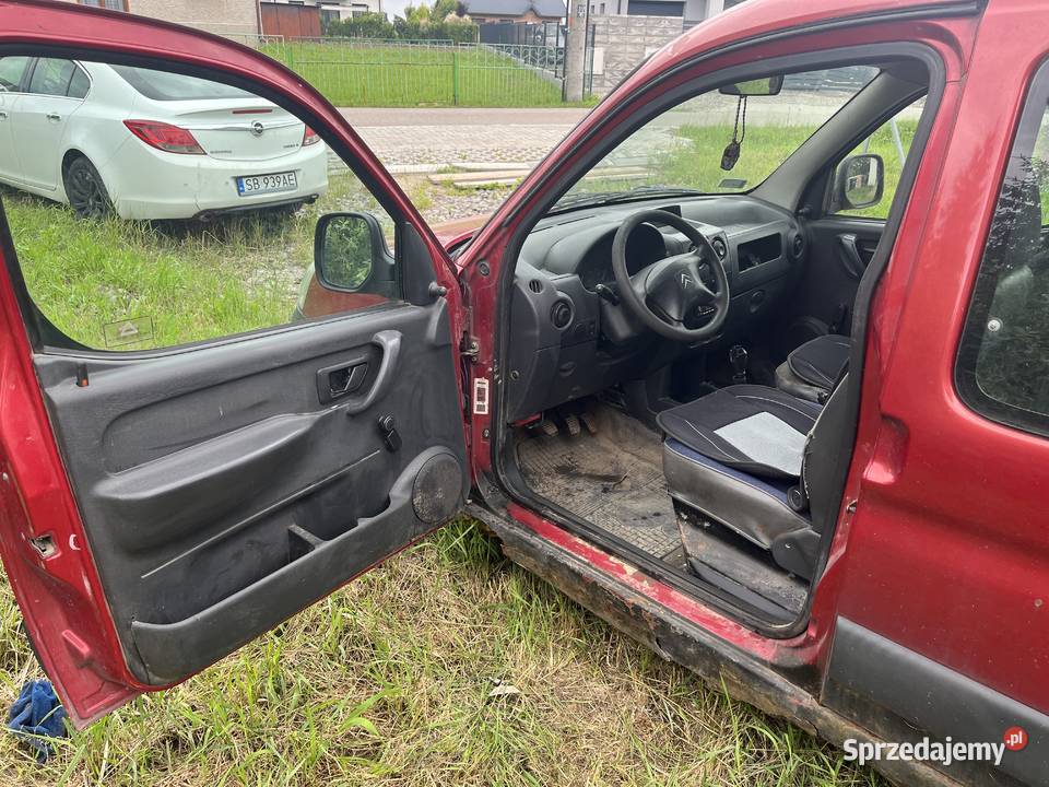 Citroen Berlingo 19d van Wola Batorska