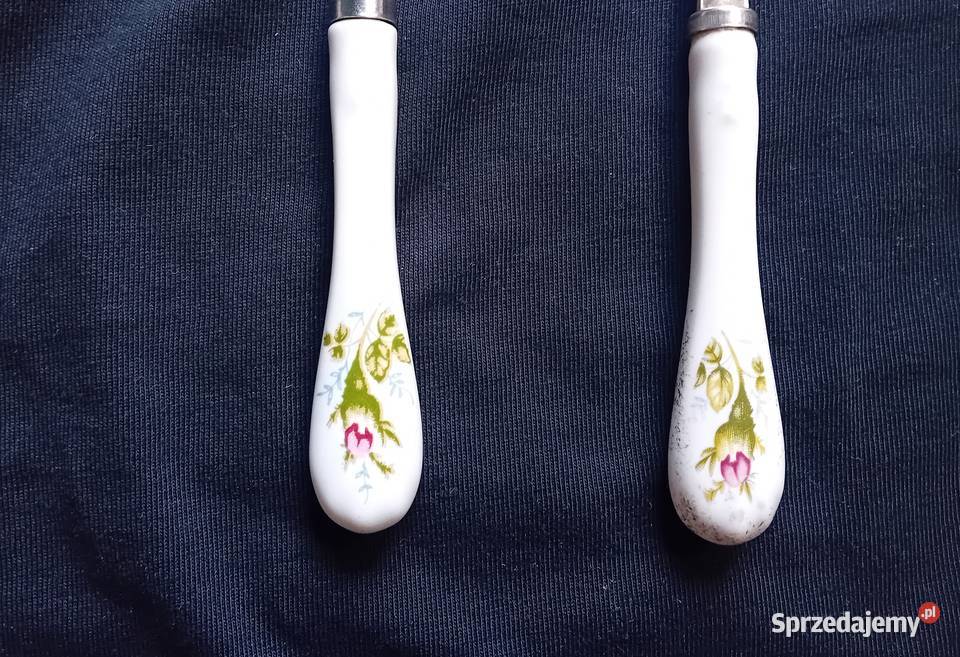 Dwie łyżki do sałatek z porcelanowymi obsadkami Porcelana i szkło wielkopolskie Koźminek sprzedam