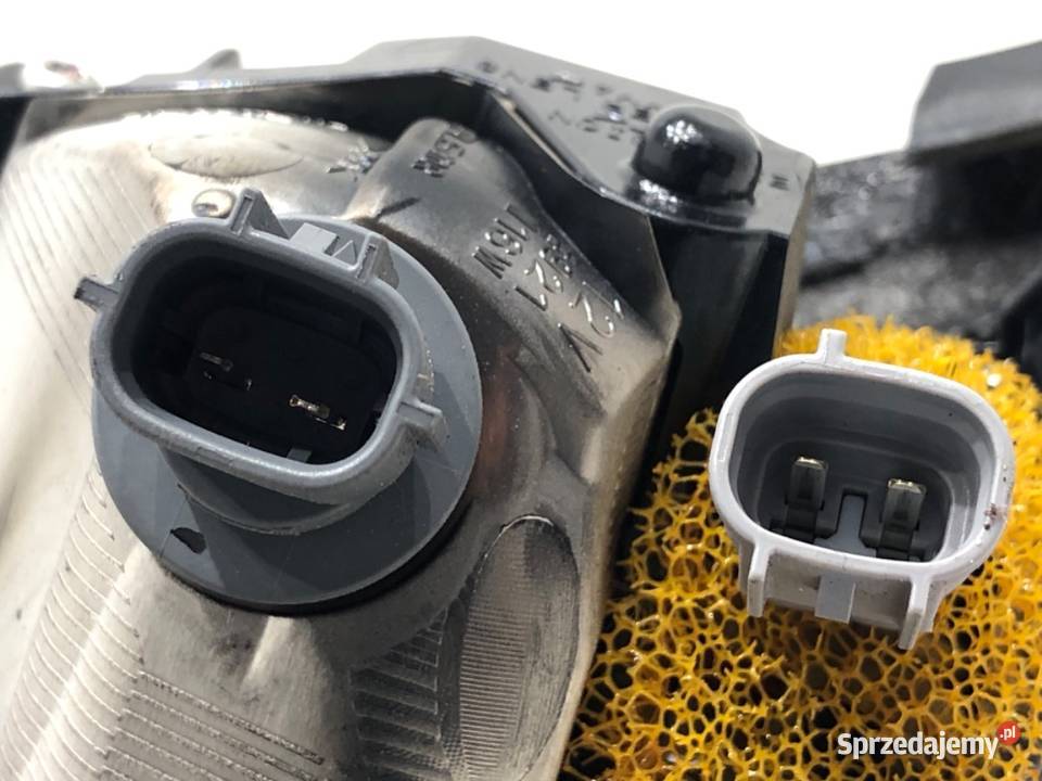 LAMPA TYŁ PRAWA WEWNĘTRZNA MAZDA CX5 Hatchback sprzedam