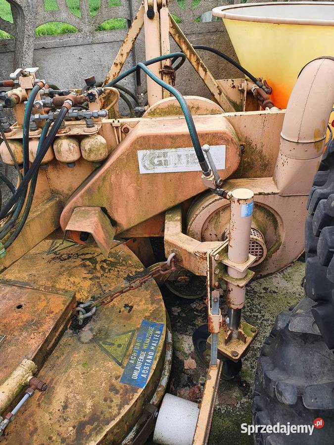 Kosiarka do poboczy bijakowa