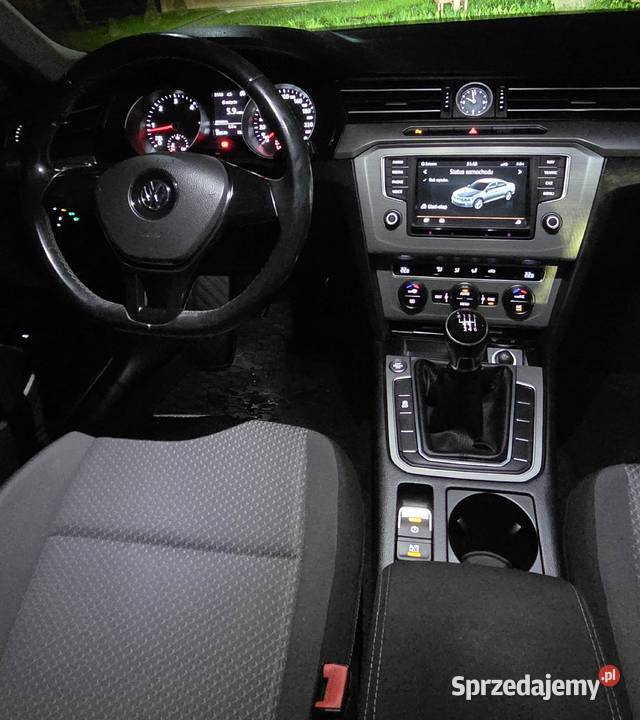 Passat B8 2015r 16 bluemotion 209 łódzkie Piotrków Trybunalski